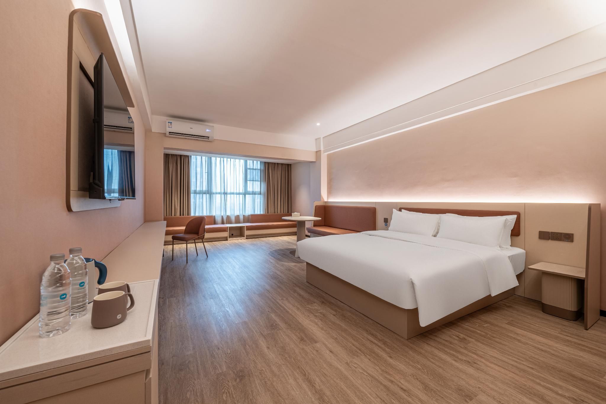 Huazhu - Deluxe Bed Room