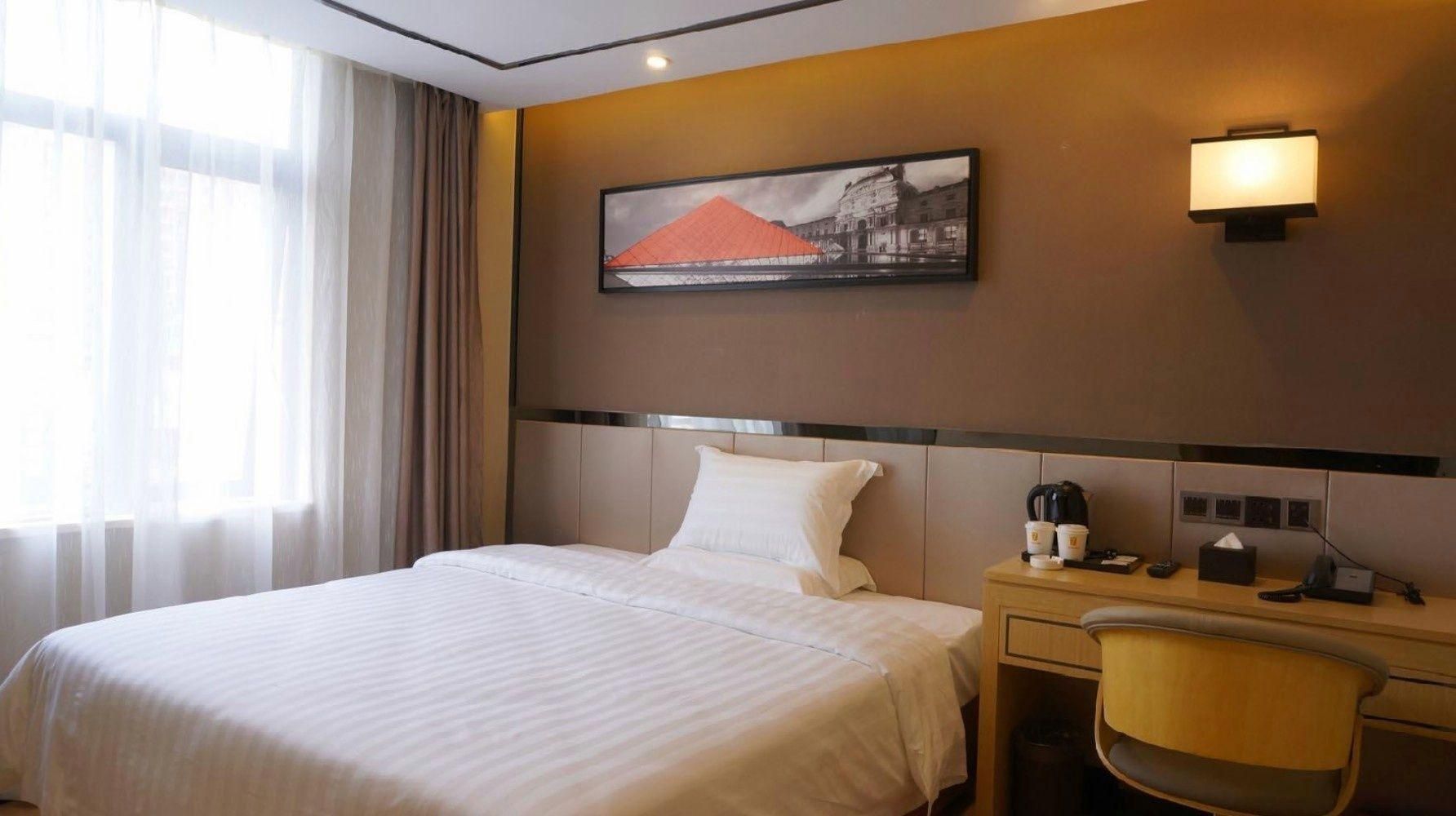 WH - Traditional Bed Room
