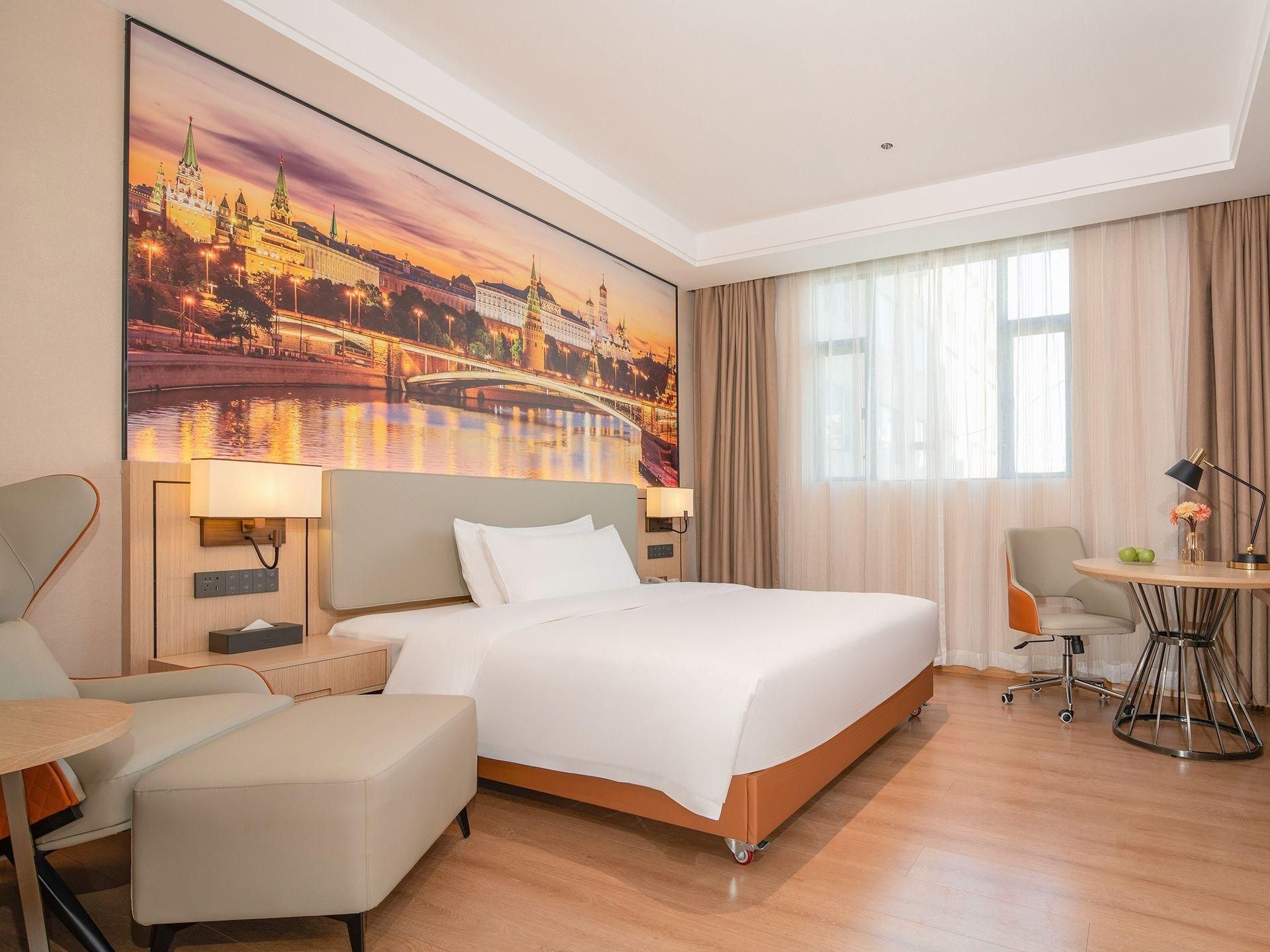 Vienna - Functional Chess Suite Room