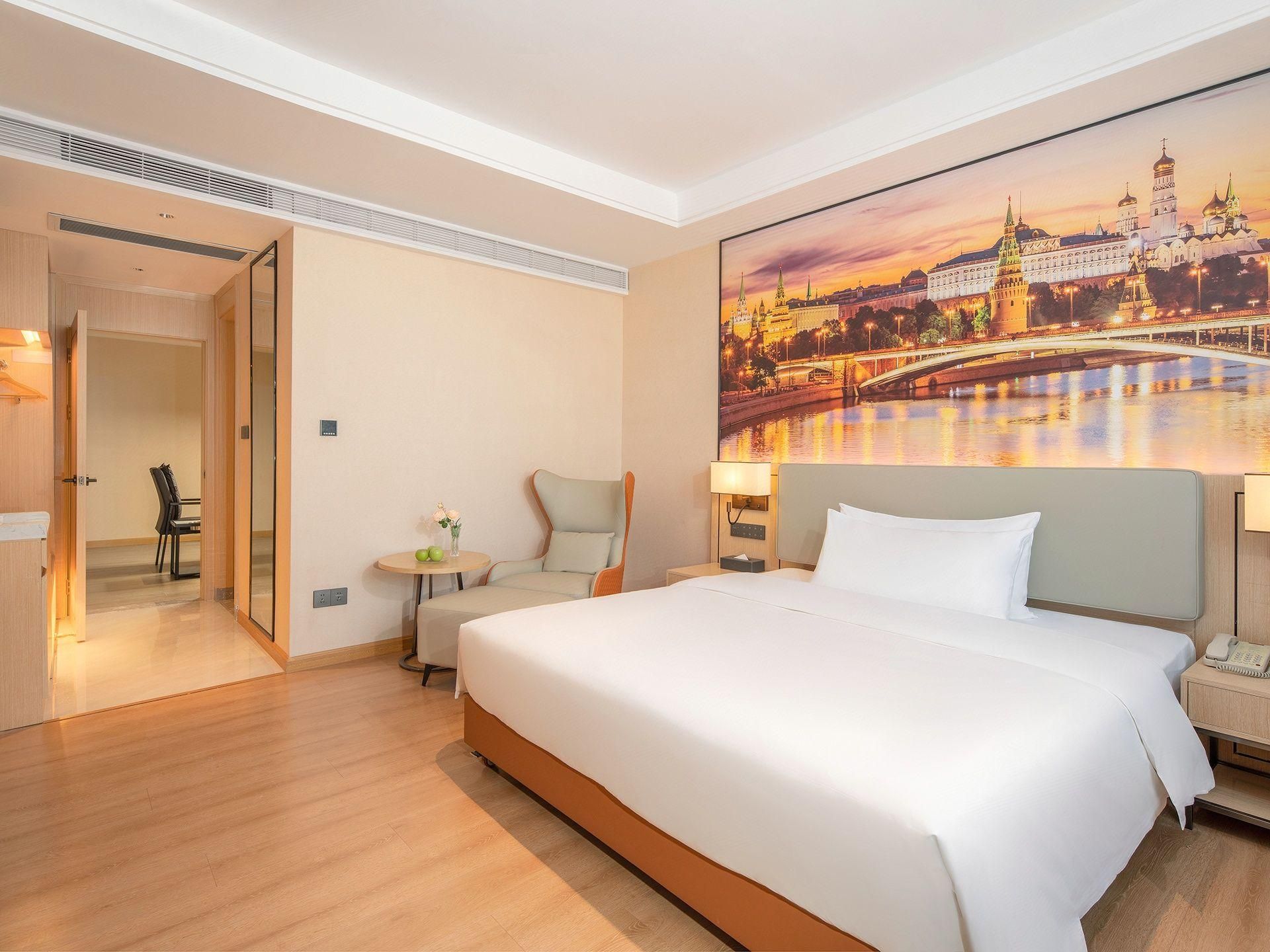 Vienna - Functional Chess Suite Room