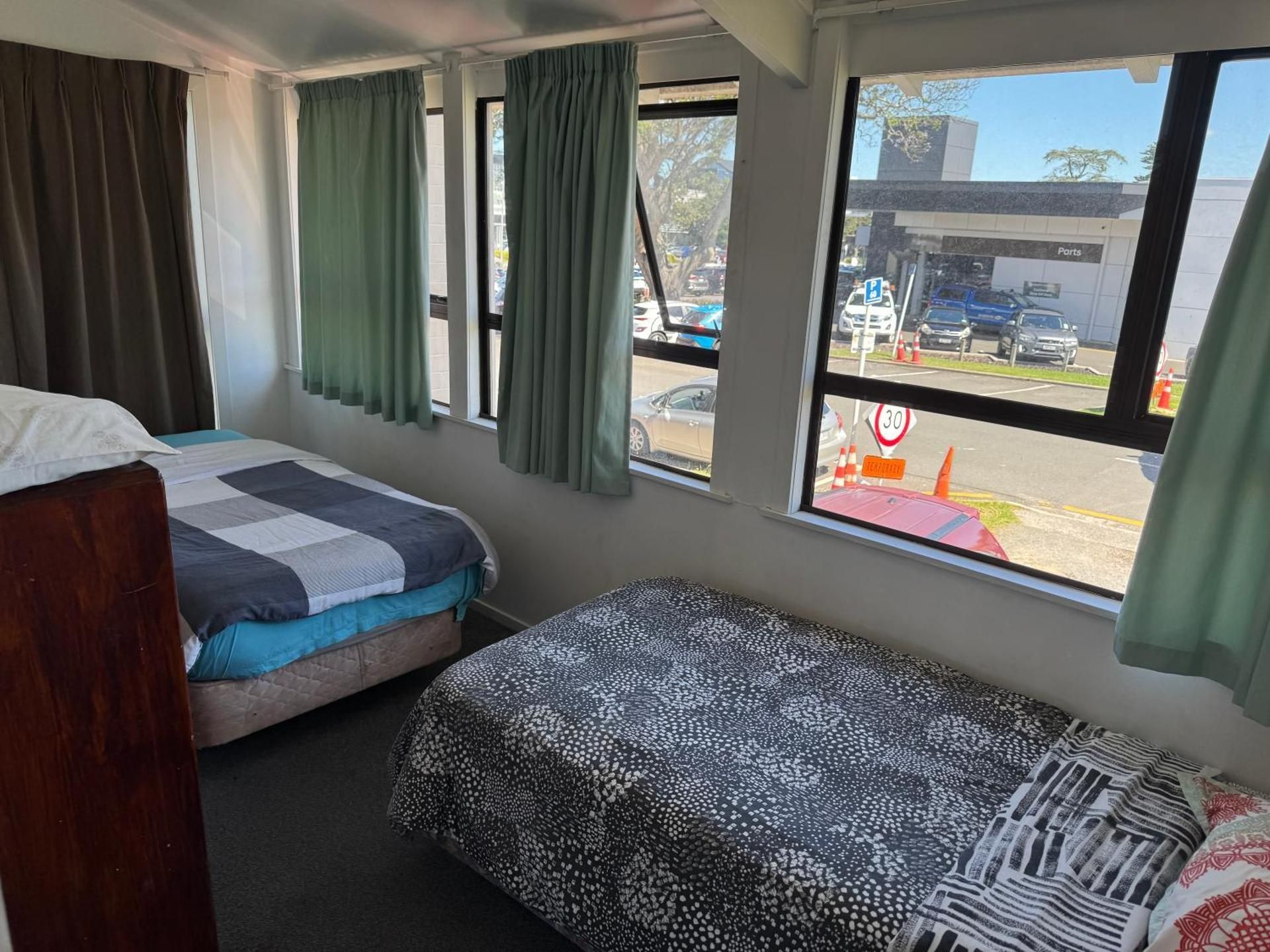 Standard Twin Room with Shared Bathroom