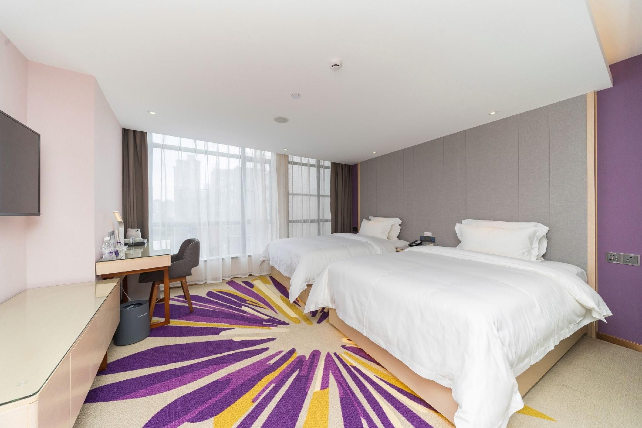Twin Deluxe Room