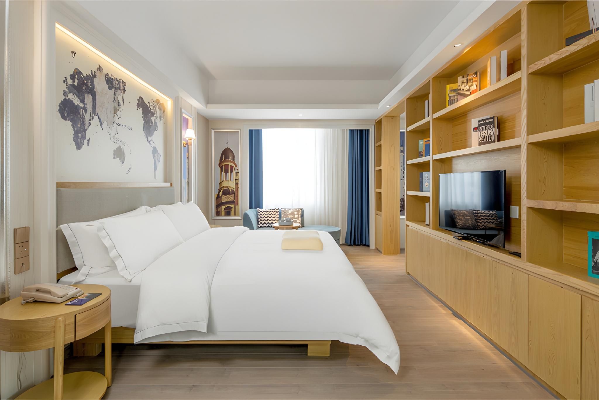 Kyriad KK Suite Room
