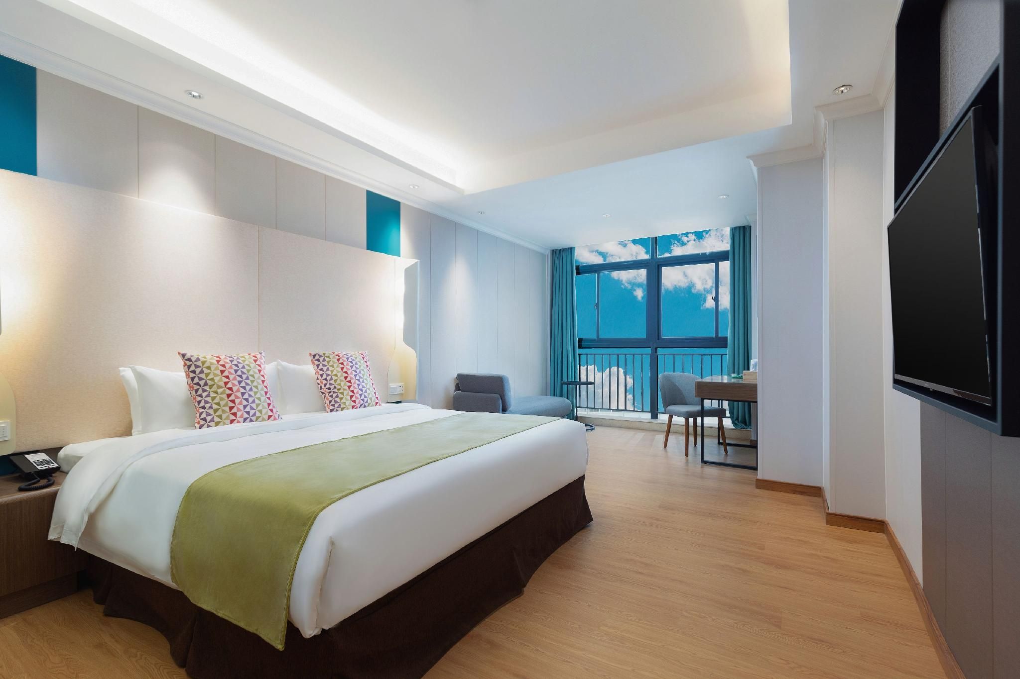 WH - Deluxe Bed Room