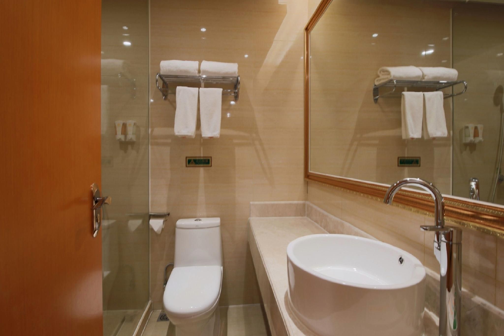 Vienna Hotel Guangdong Dongguan Dalang Vienna - Functional Chess Room With Twin Bed 3