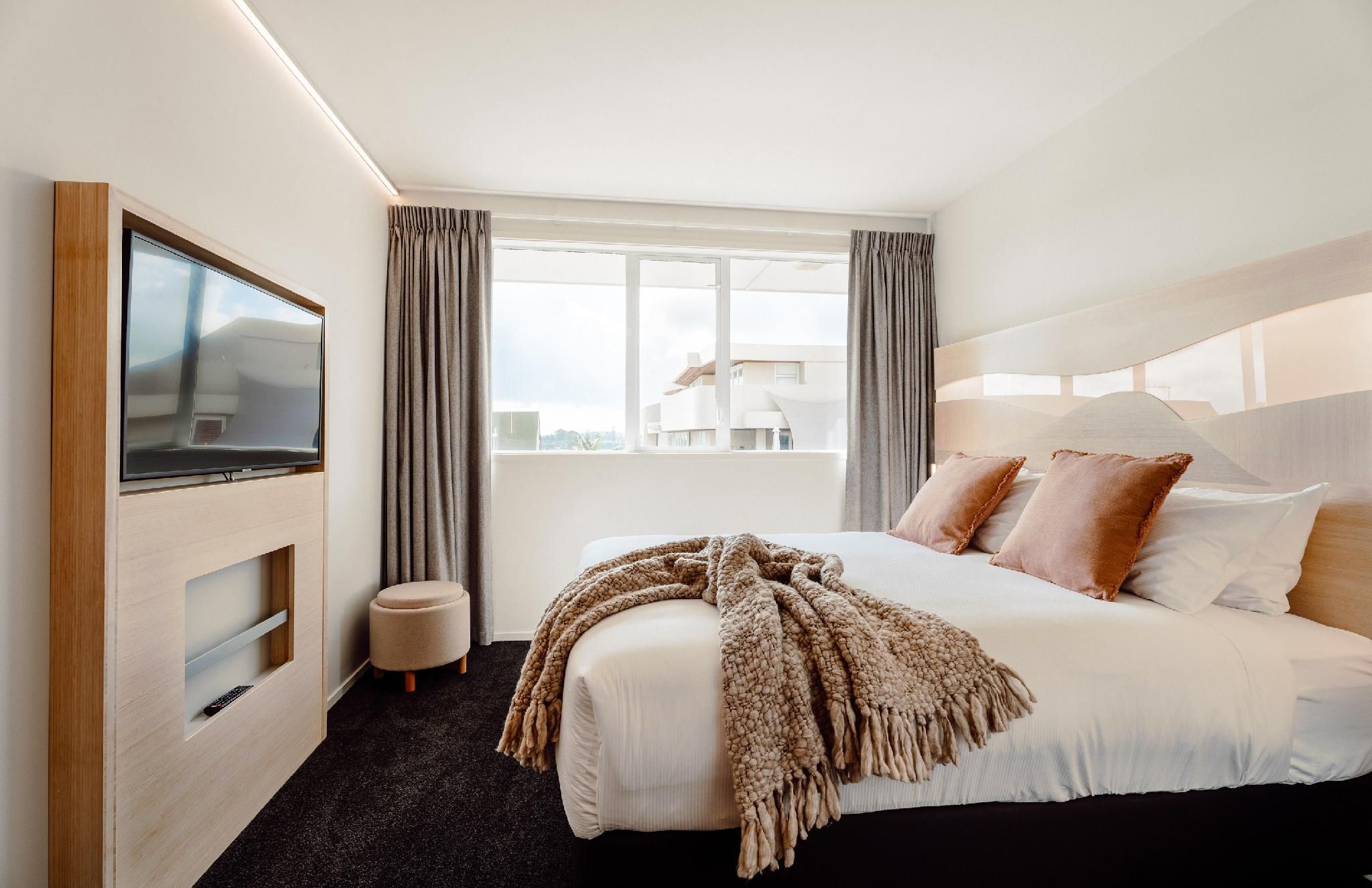 CitySide Hotel Tauranga Harbour View Room 2