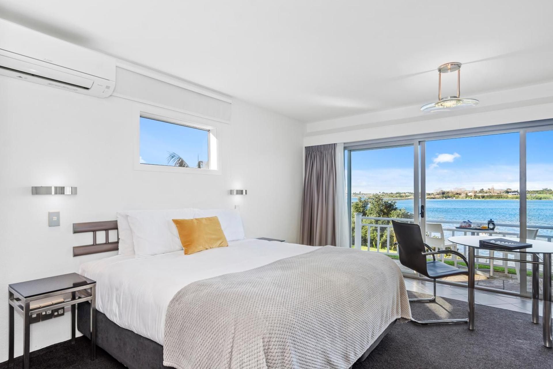 Executive Waterfront King Suite with Patio