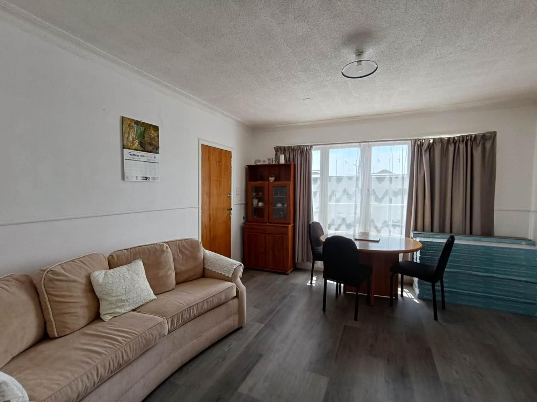 Double Room - Shared Bathroom