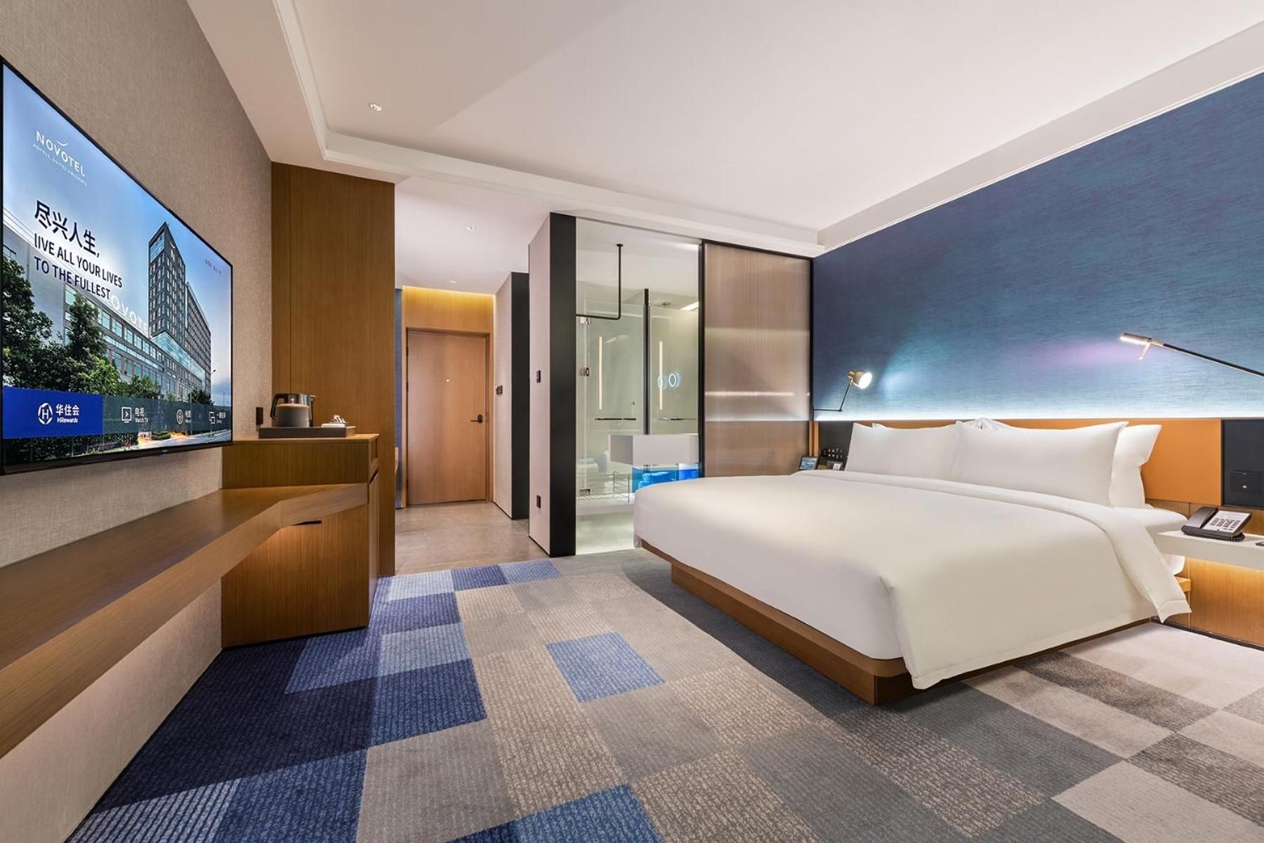 Standard room with One King-size Bed