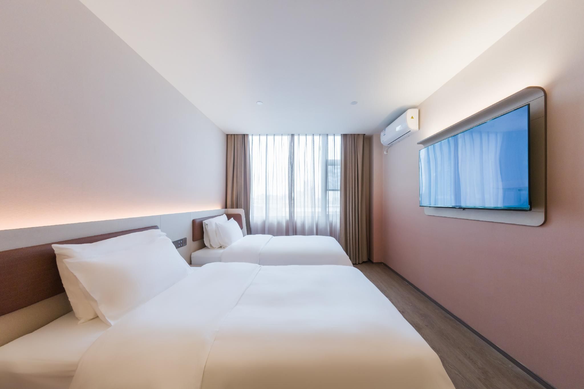 Twin Business Room
