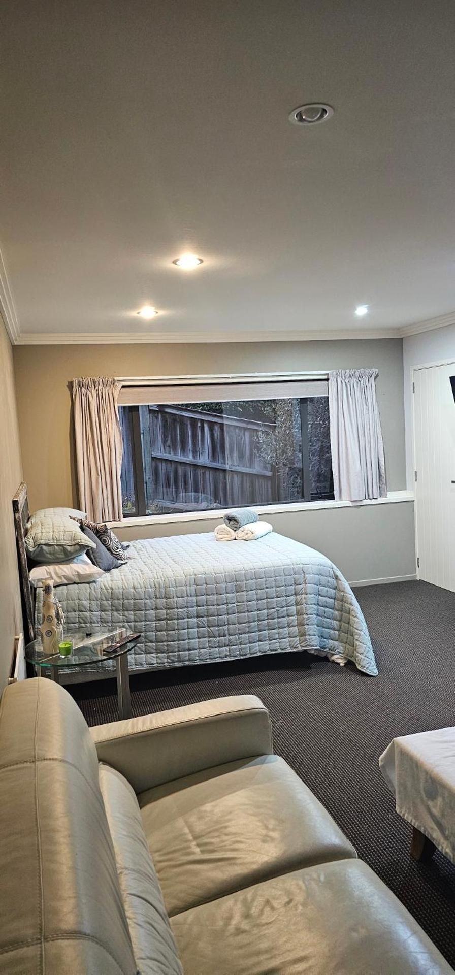 Deluxe Double Room (2 Adults + 1 Child)