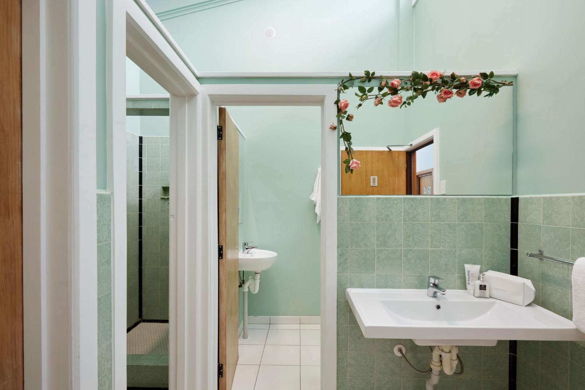 4 Bed Dorm Mixed Shared Bathroom