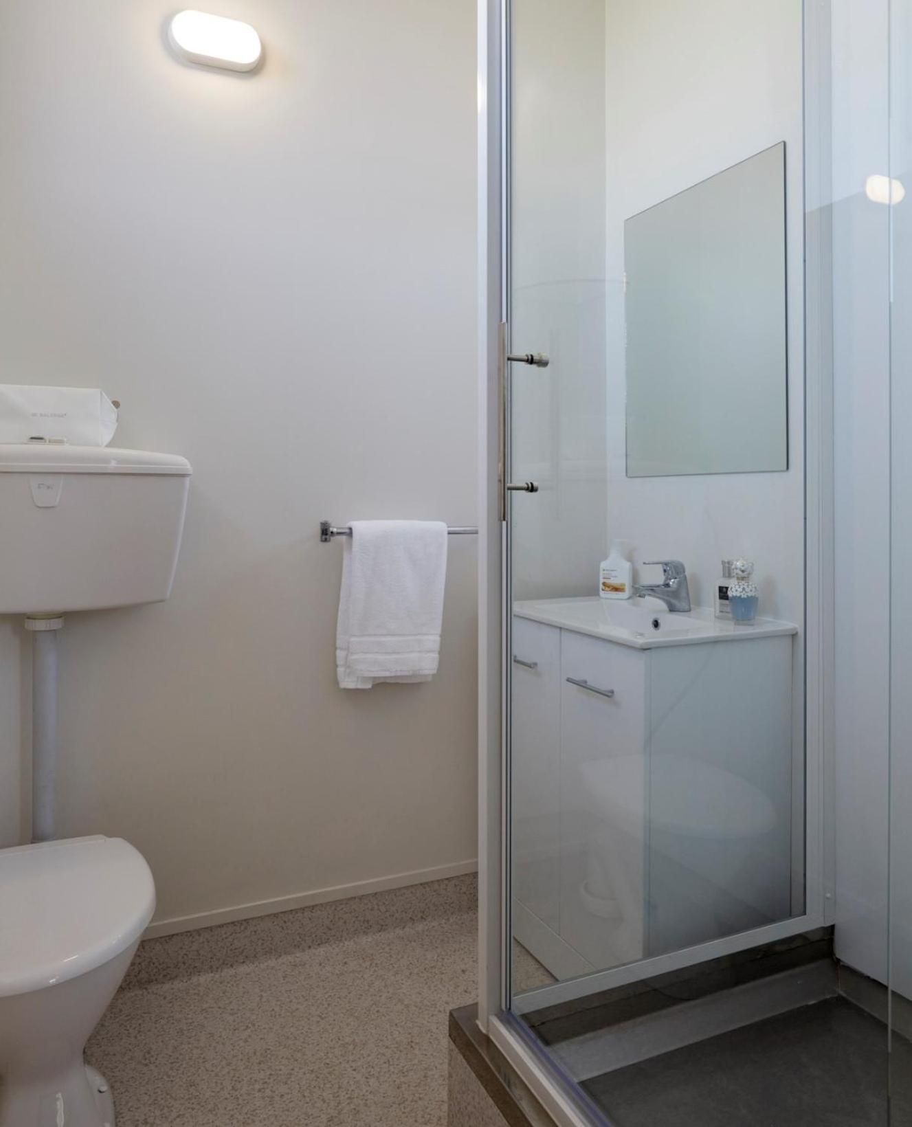 4 Bed Dorm Mixed with Ensuite