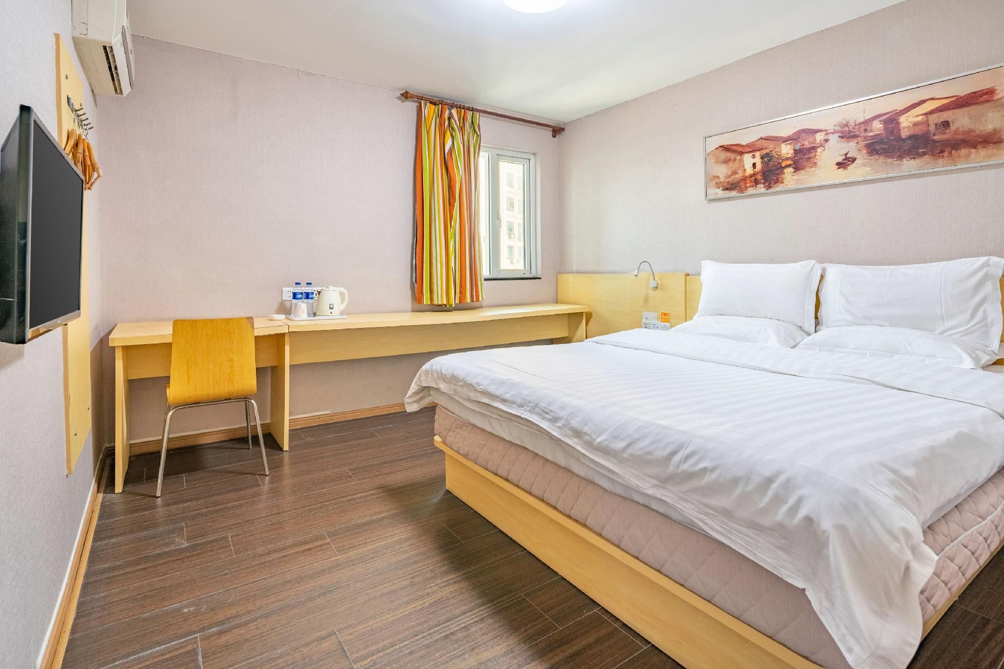 WH - Traditional Bed Room
