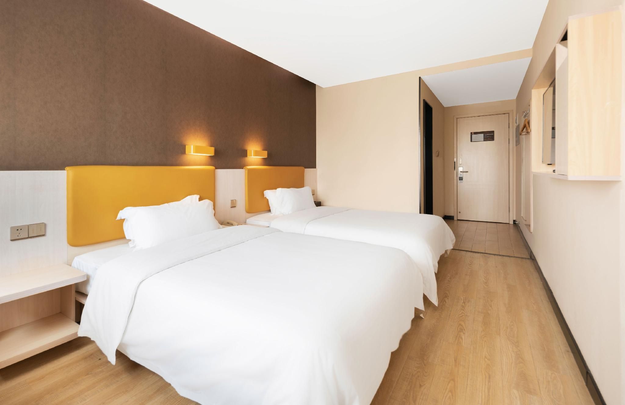 Featured Twin Room