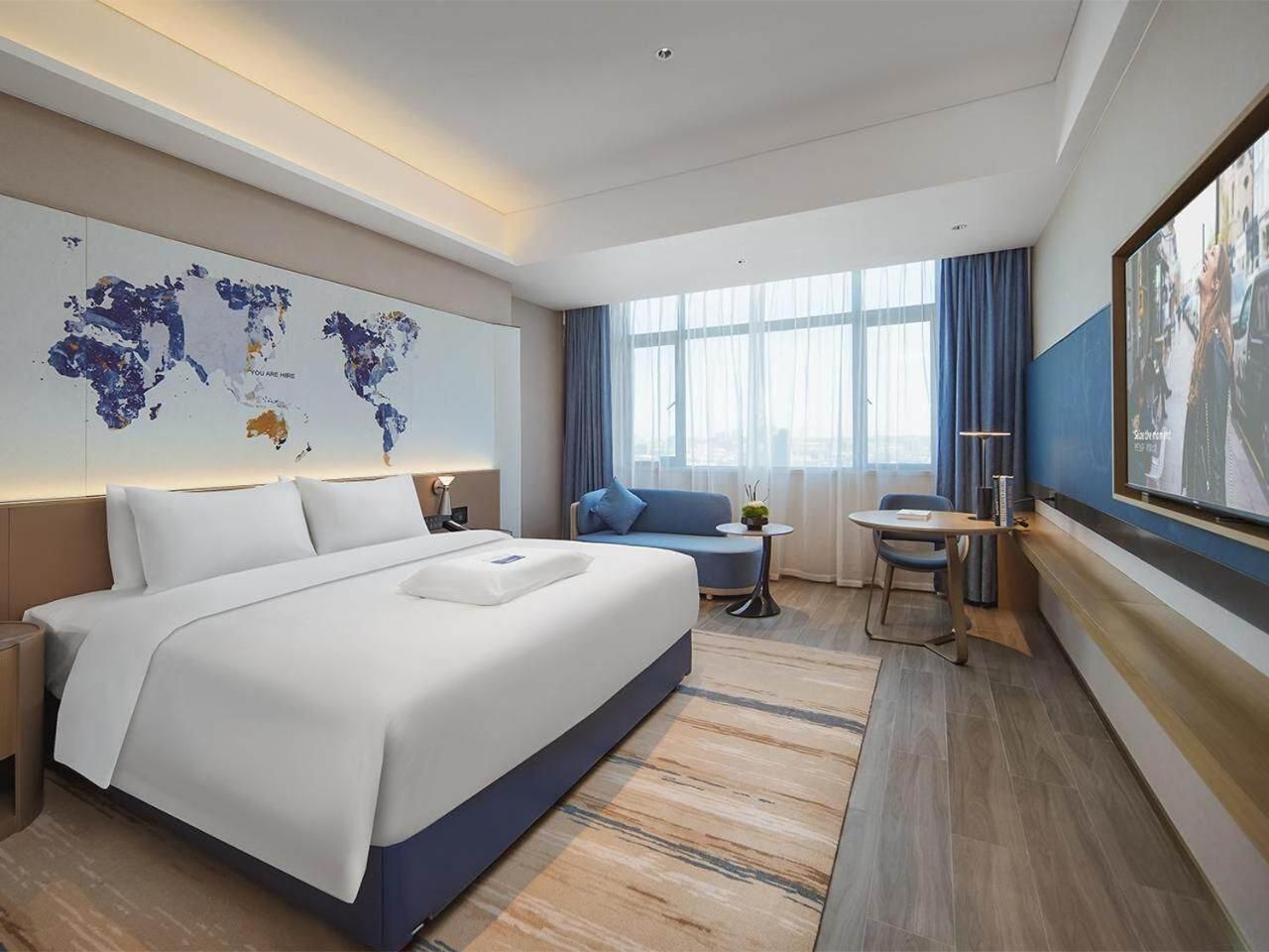 Intelligent King Room