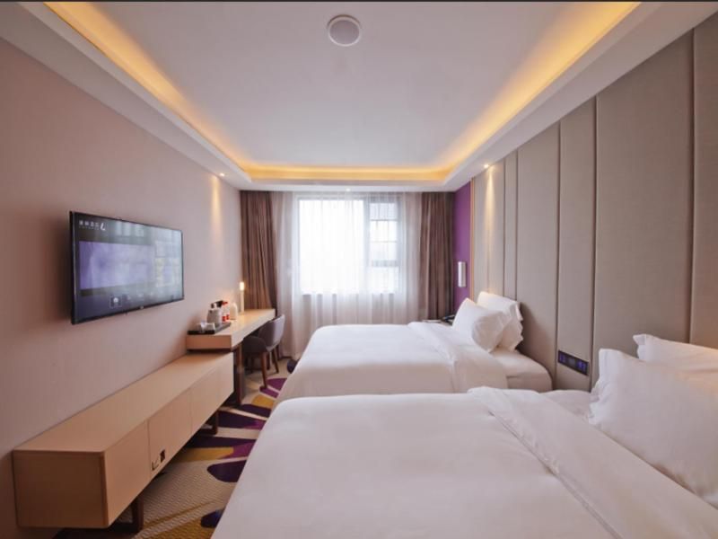 Twin Deluxe Room
