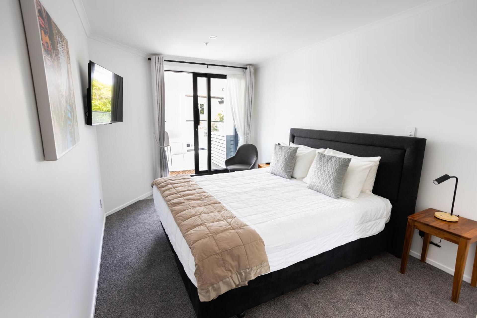Two-Bedroom Apartment with Sea View