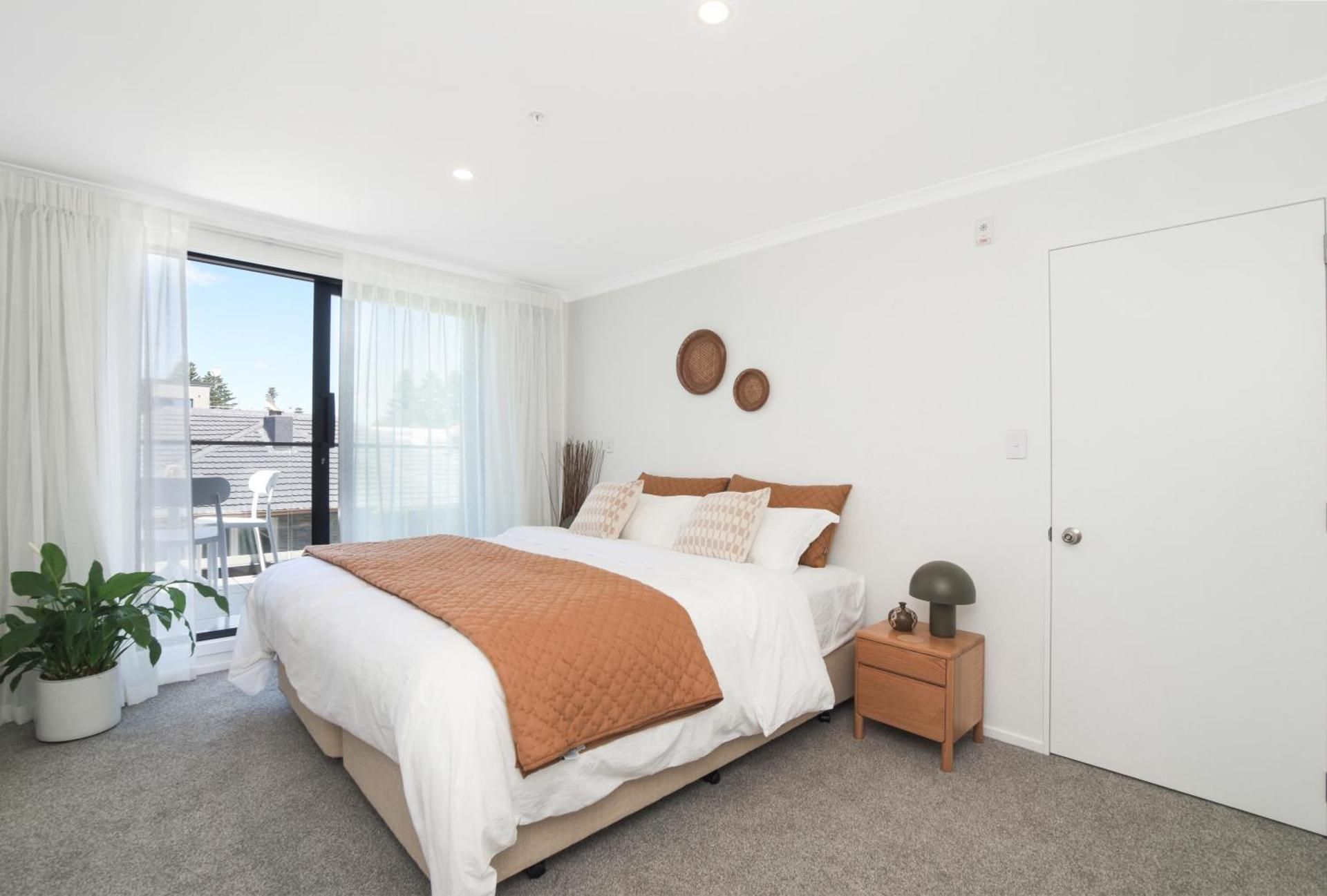 Superior One-Bedroom Apartment with Balcony