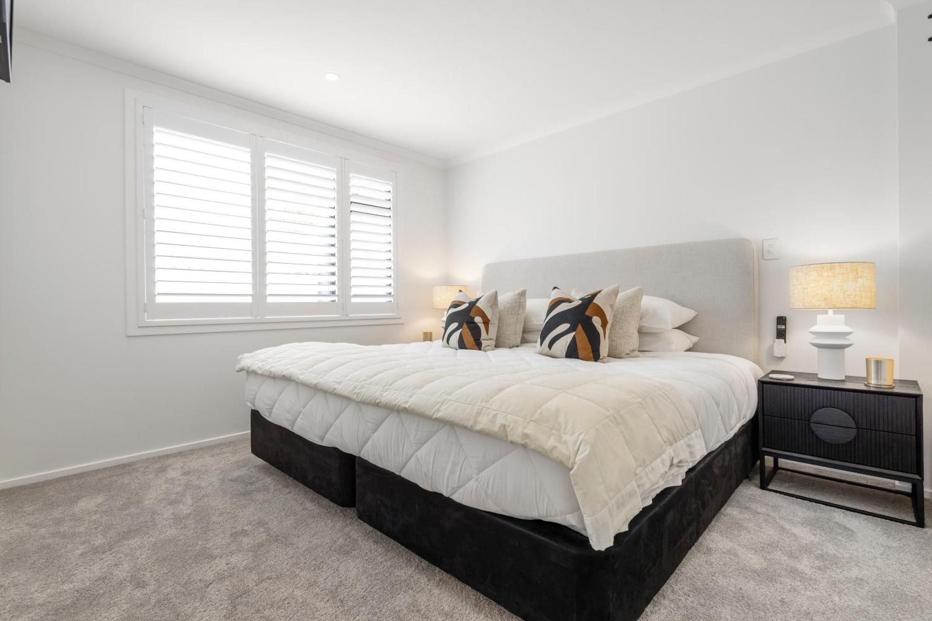 Beachfront Three bedroom Apartment - Ground Level