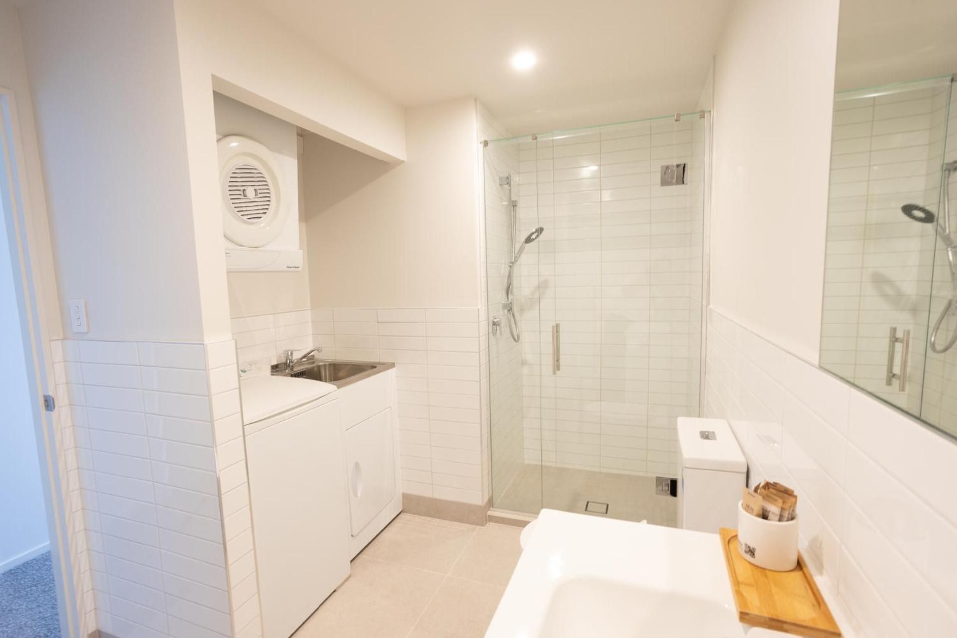 Deluxe Beachfront Two Bedroom - Level 2 water views