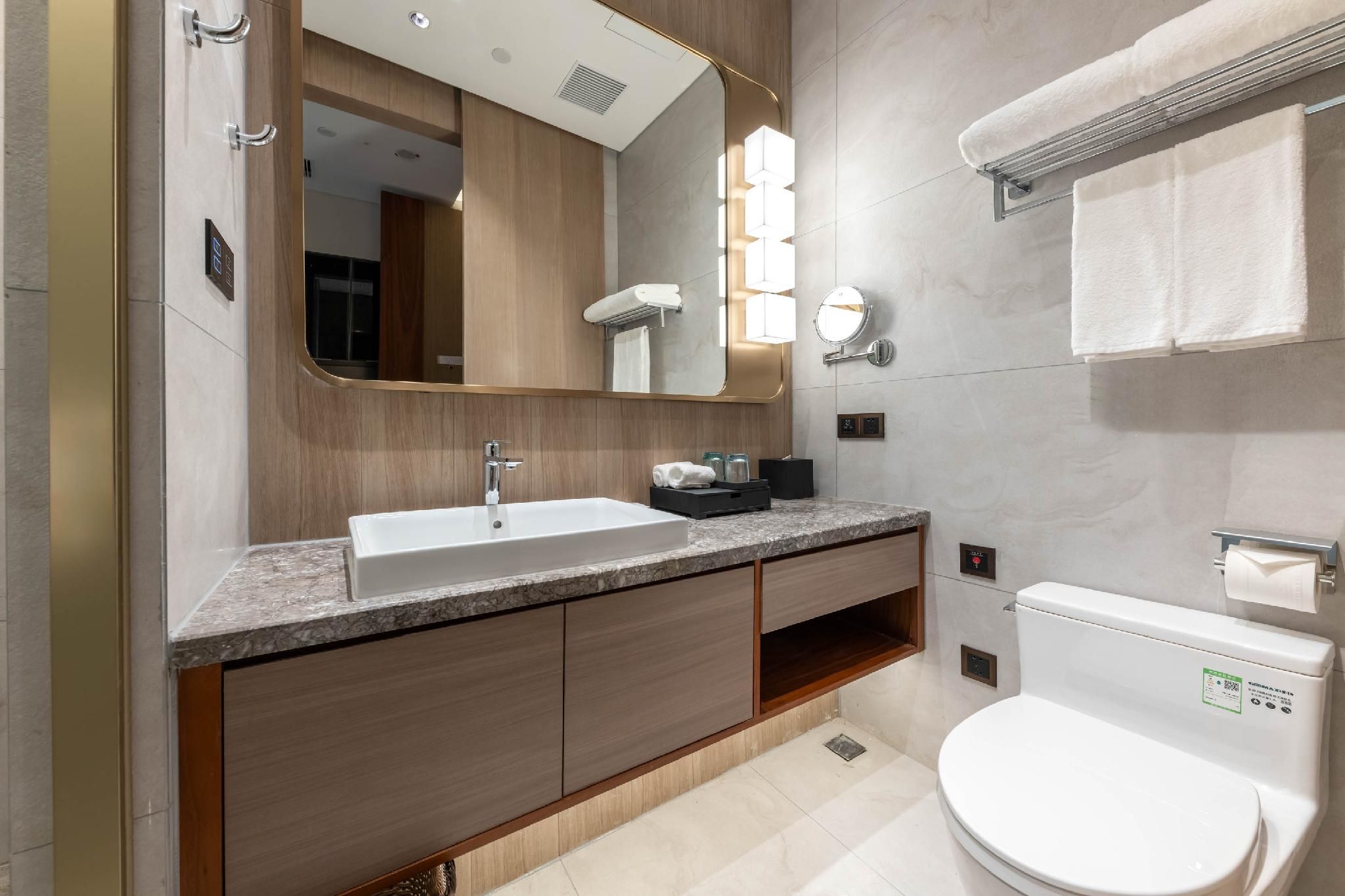 High Floor Single Room - Non-Smoking