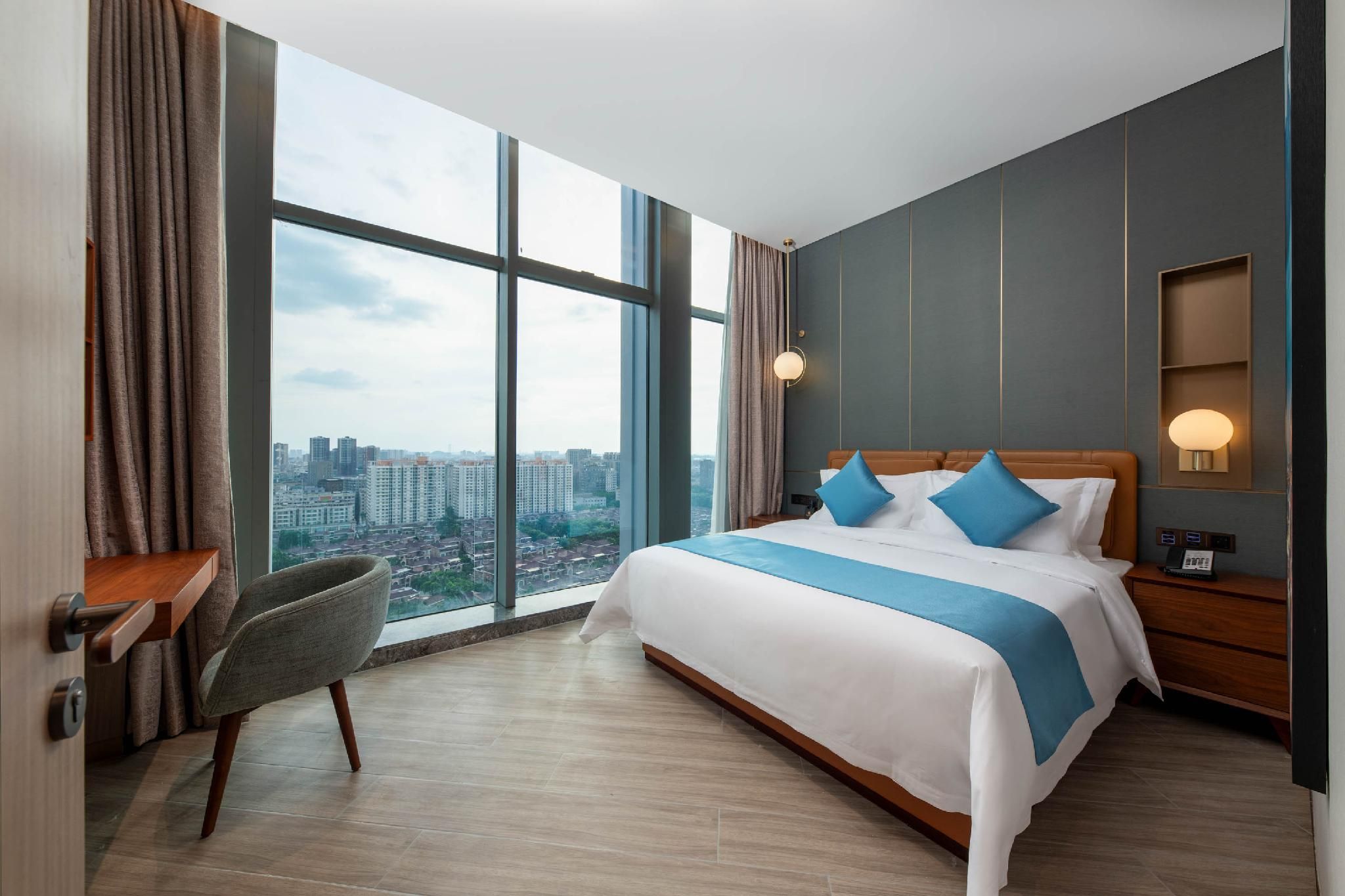 Suite 2-Bedroom