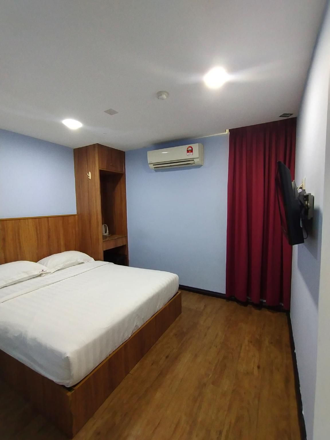 AMBASSADOR LABUAN VIEW HOTEL Superior Queen 2