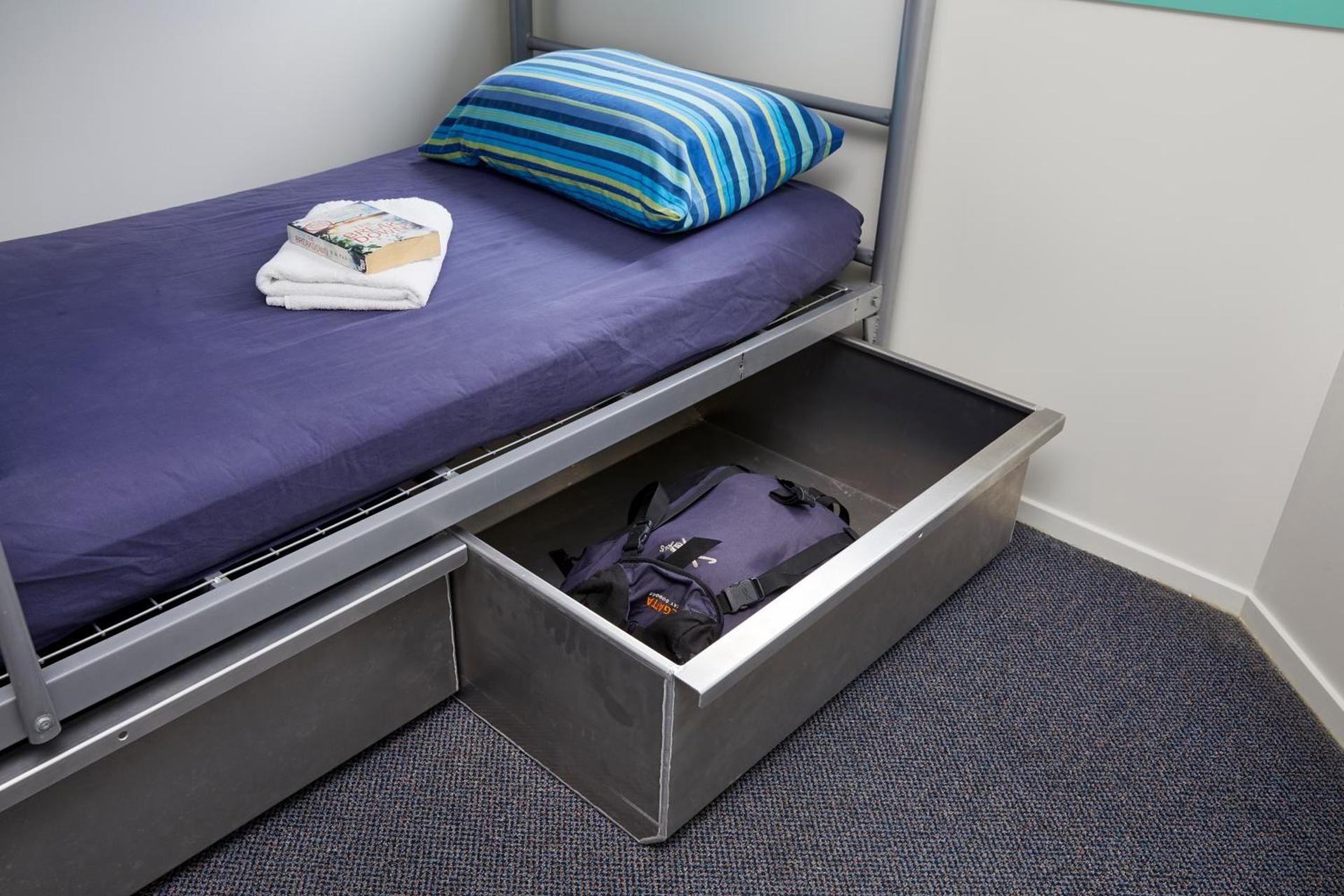 Bed in 4-Bed Mixed Dormitory Room