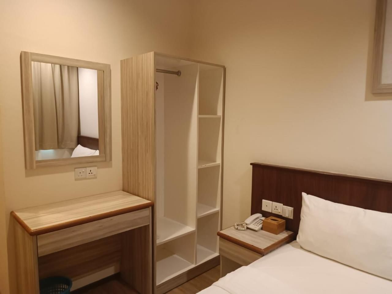 AMB LAI LAI HOTEL Deluxe King 2