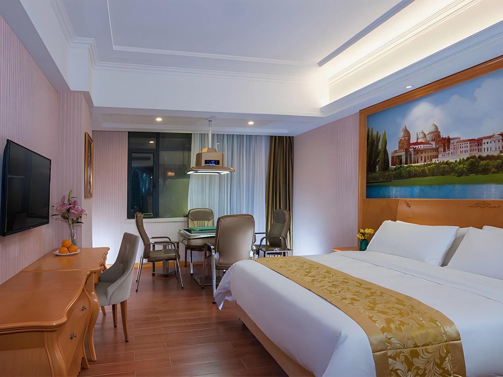 Double Room with Mah-jongg