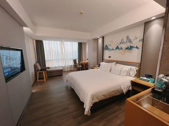 Xana - Deluxe Bed Room
