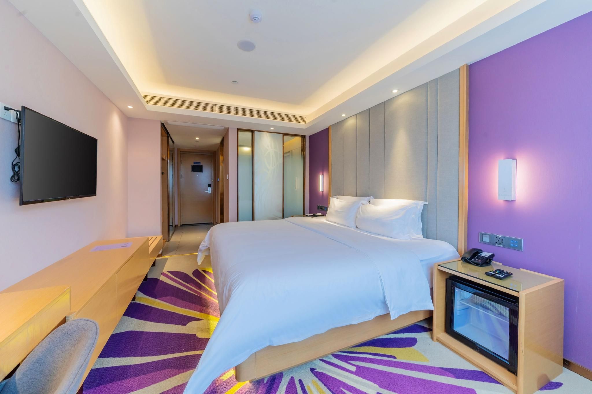 WH - Deluxe Bed Room