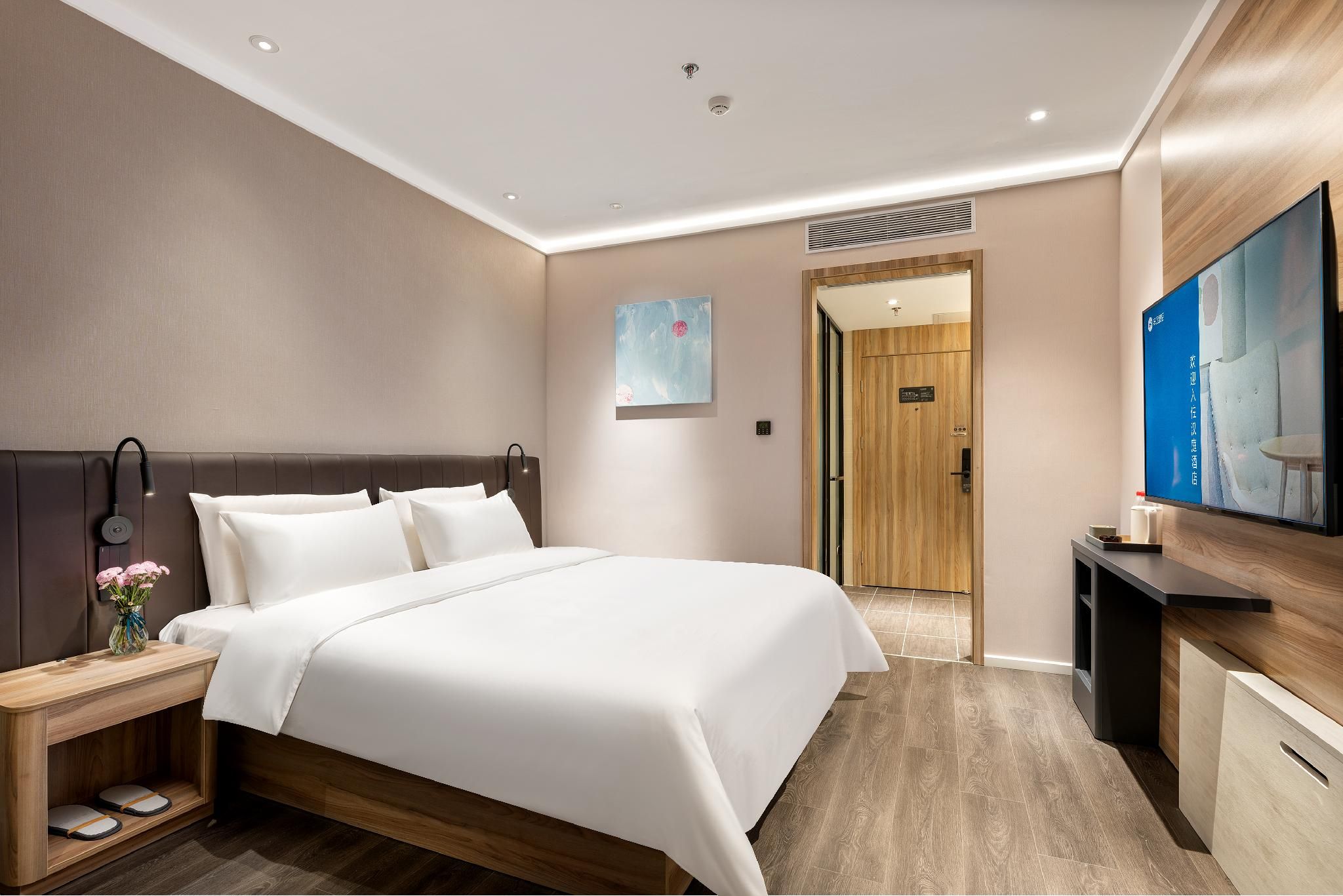 Huazhu - Superior BedRoom