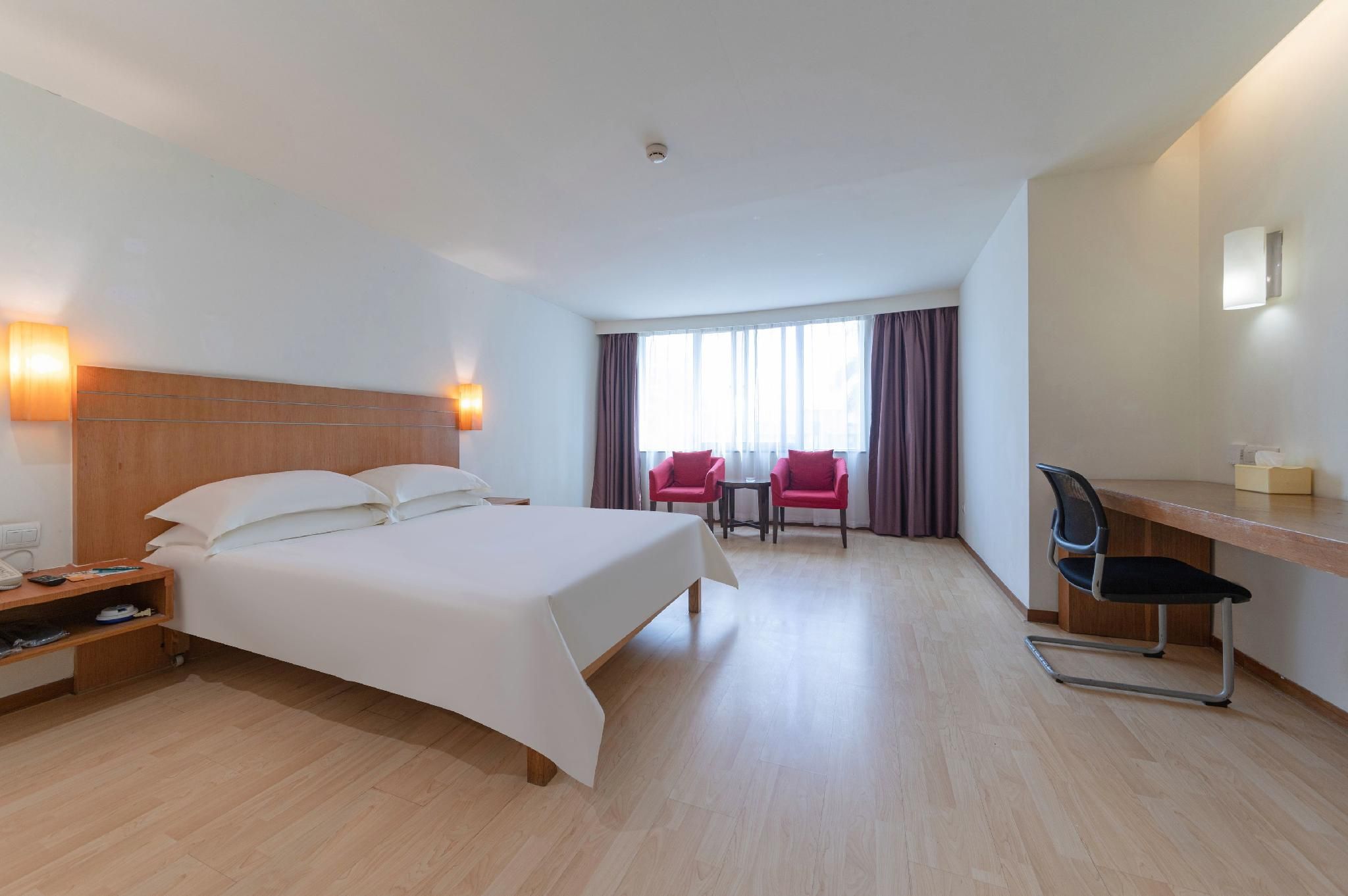 WH - Superior Bed Room