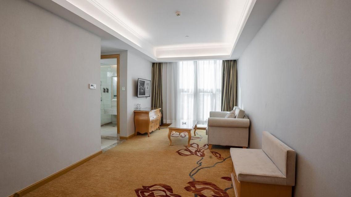 Vienna Hotel Guangdong Huizhou Lilin North Railway Station Business Suite