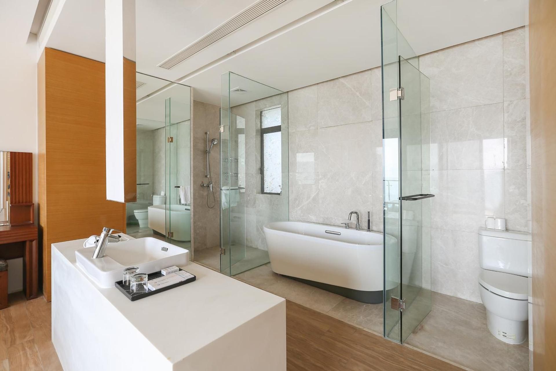 Hua Yang Nian Seaview Hostel Four-Bedroom House with Sea View 2