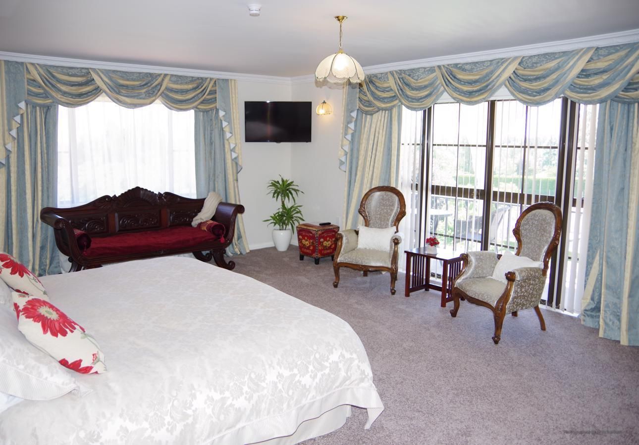 Luxurious Suite
