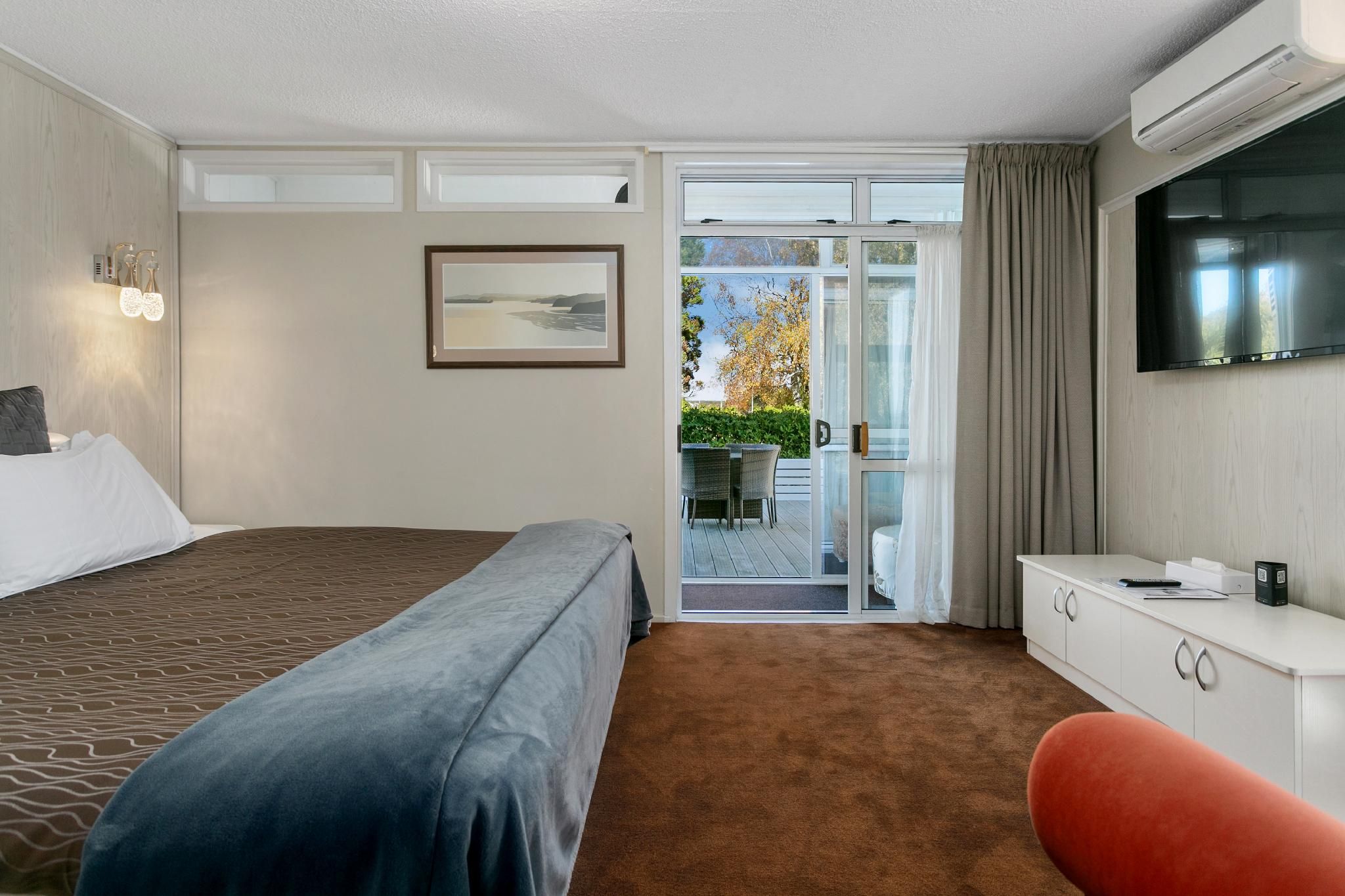 Taupo Thermal Motel and Spa ( Adults Only ) 1 Bedroom Suite with Bathtub