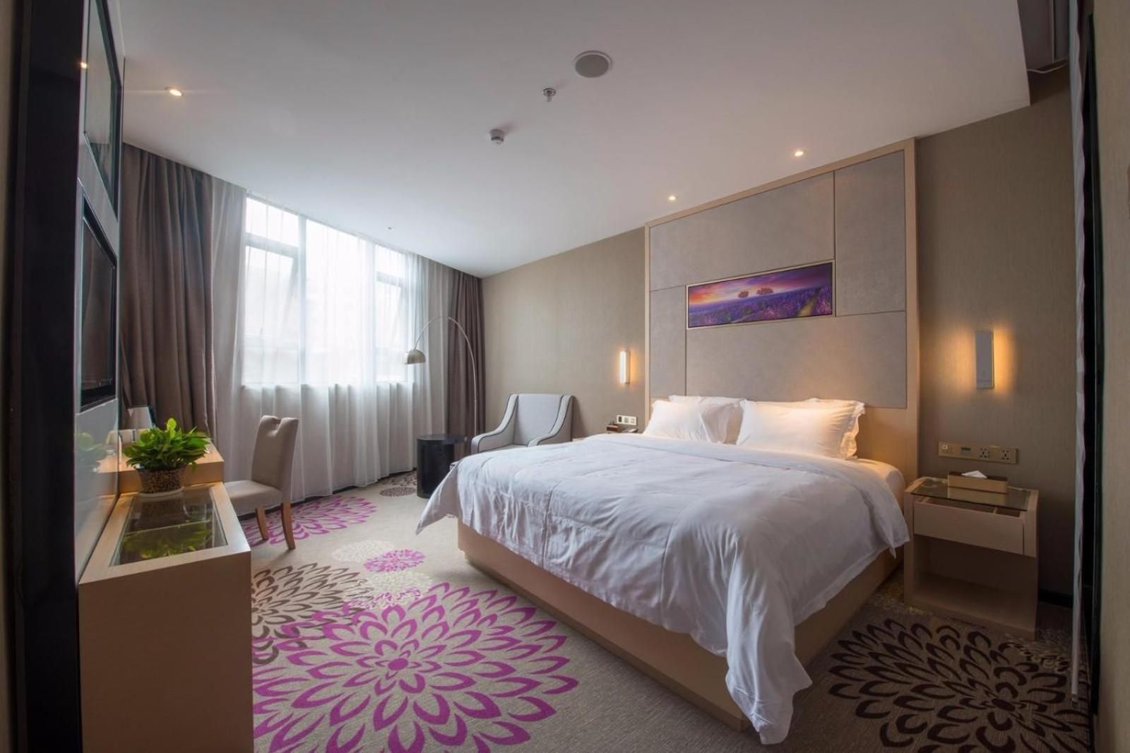 Deluxe King size bed Room