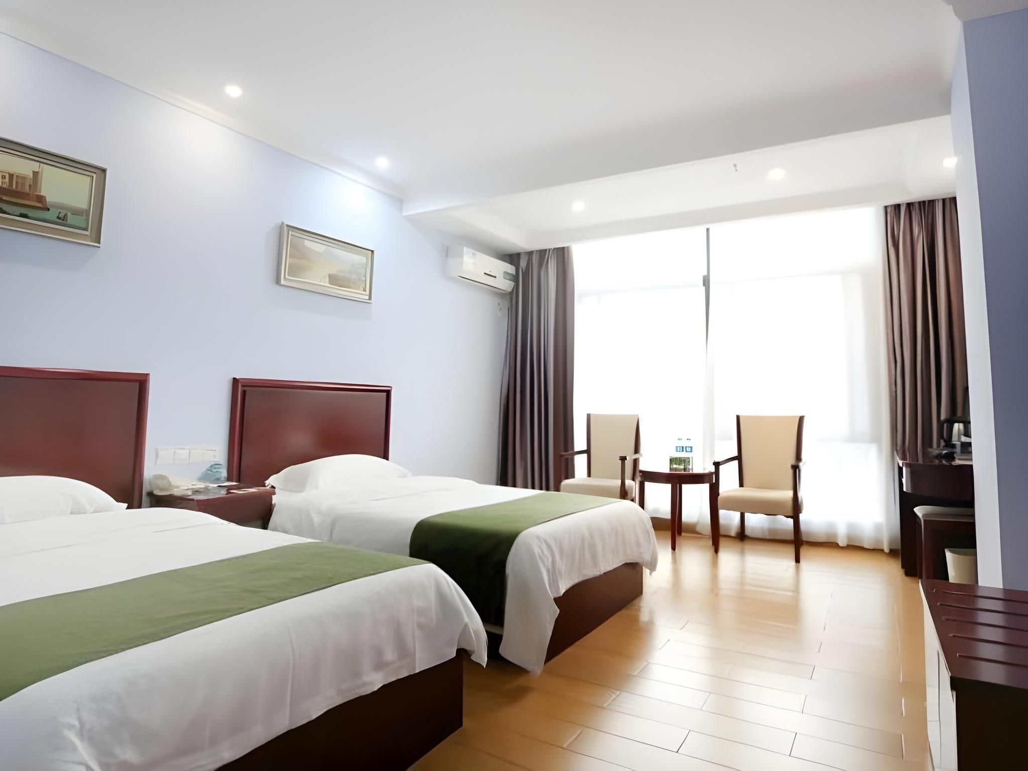 Twin Bussiness Room