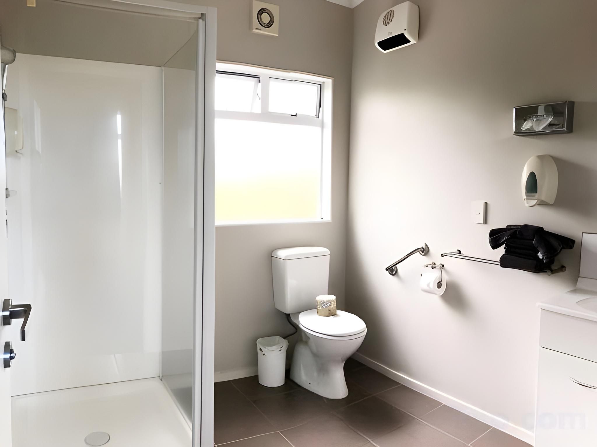 Deluxe Three-Bedroom Chalet
