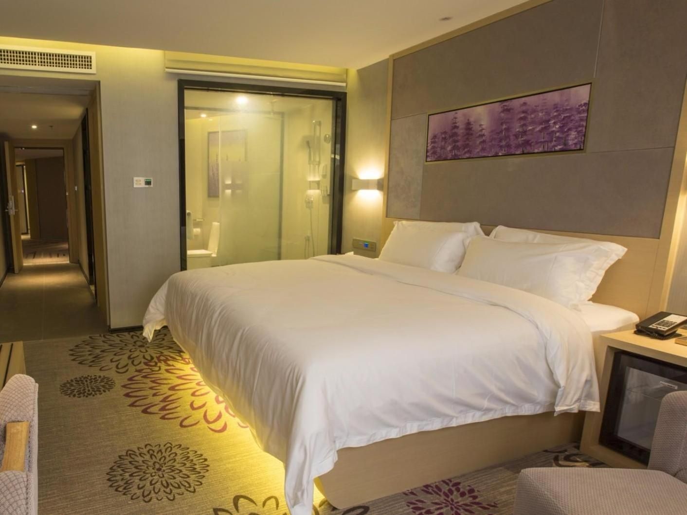 Deluxe King size bed Room