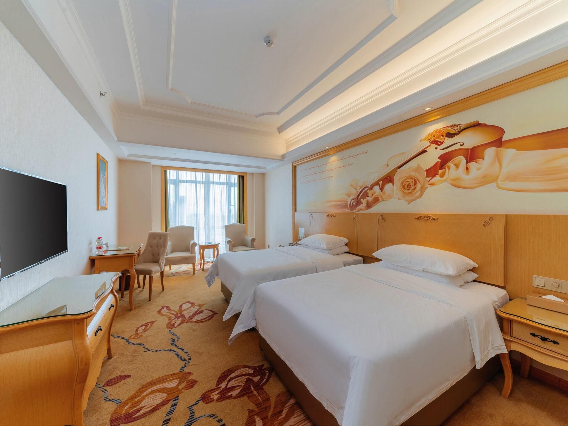 WH - Deluxe Room Twin