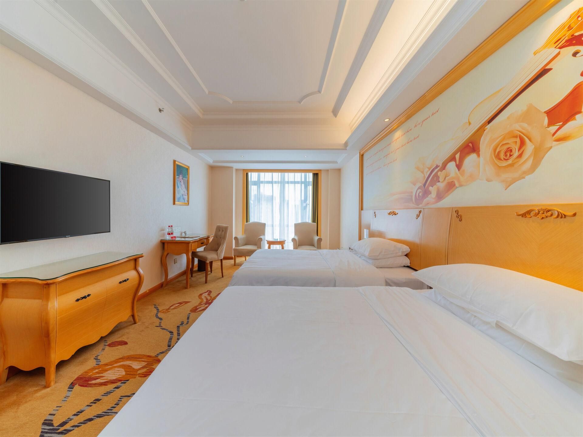 WH - Deluxe Room Twin