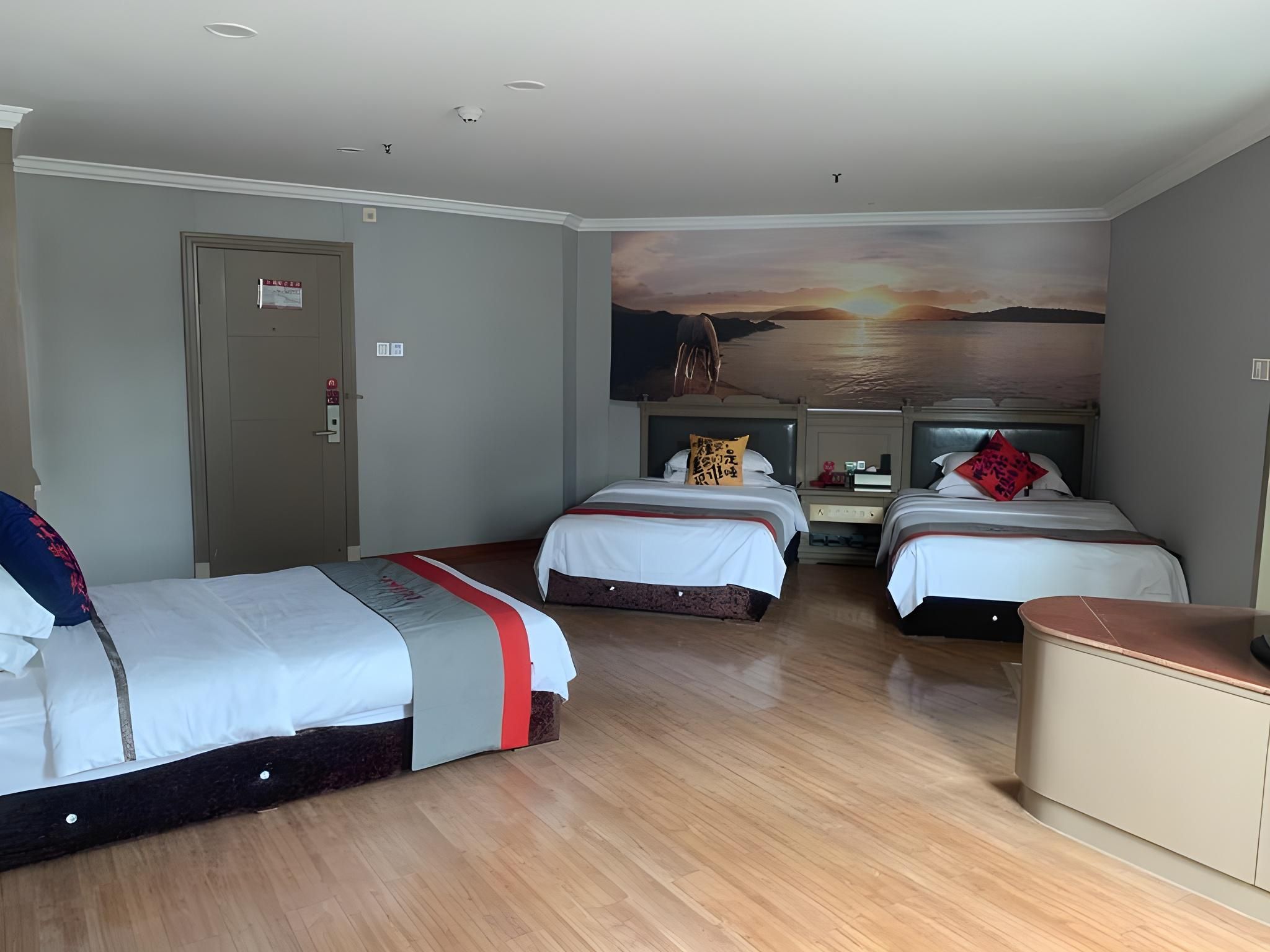 Premier 3 Bed Room
