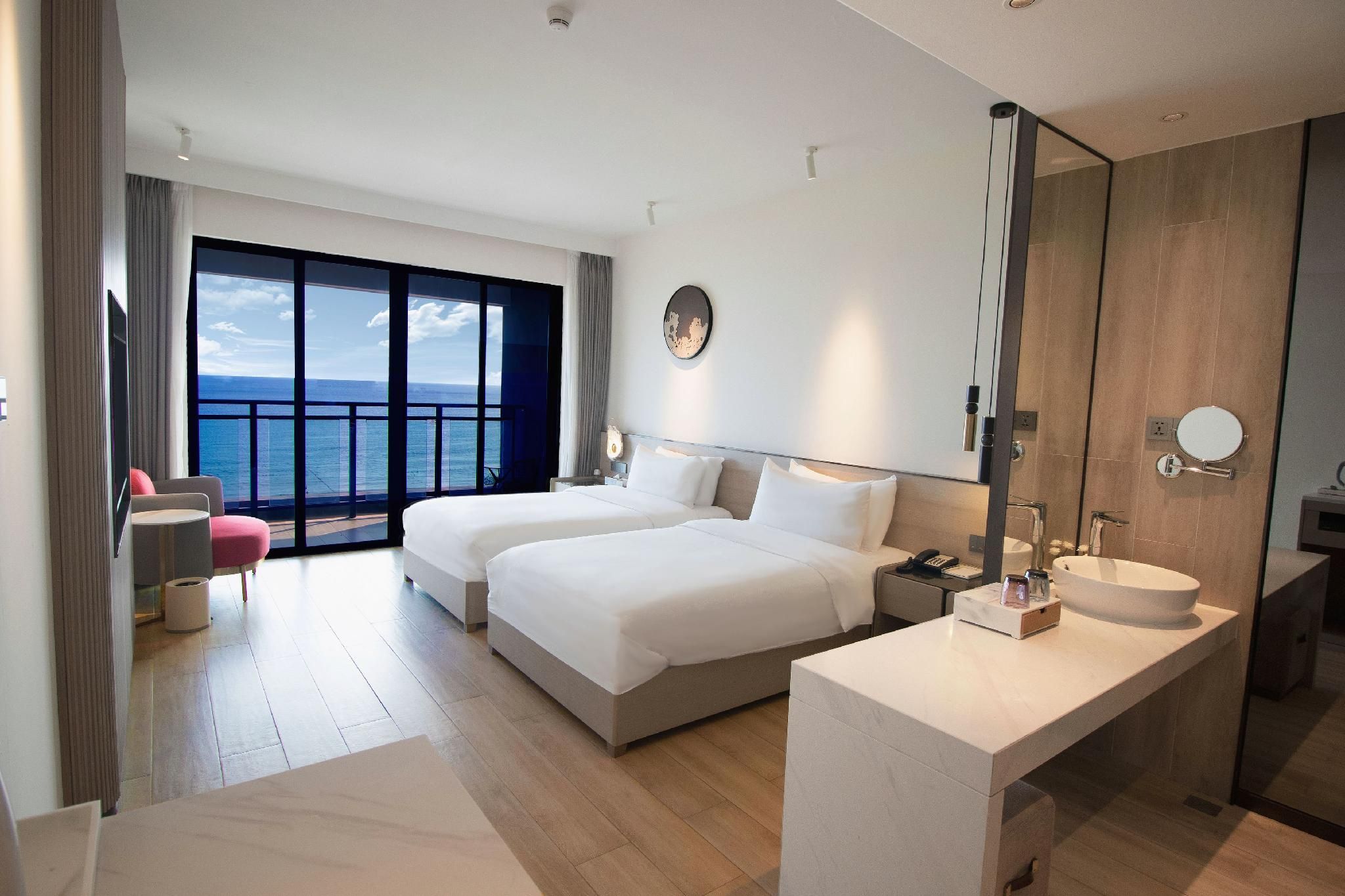 2 Single Beds, Deluxe Room, Sea View, Non-Smoking