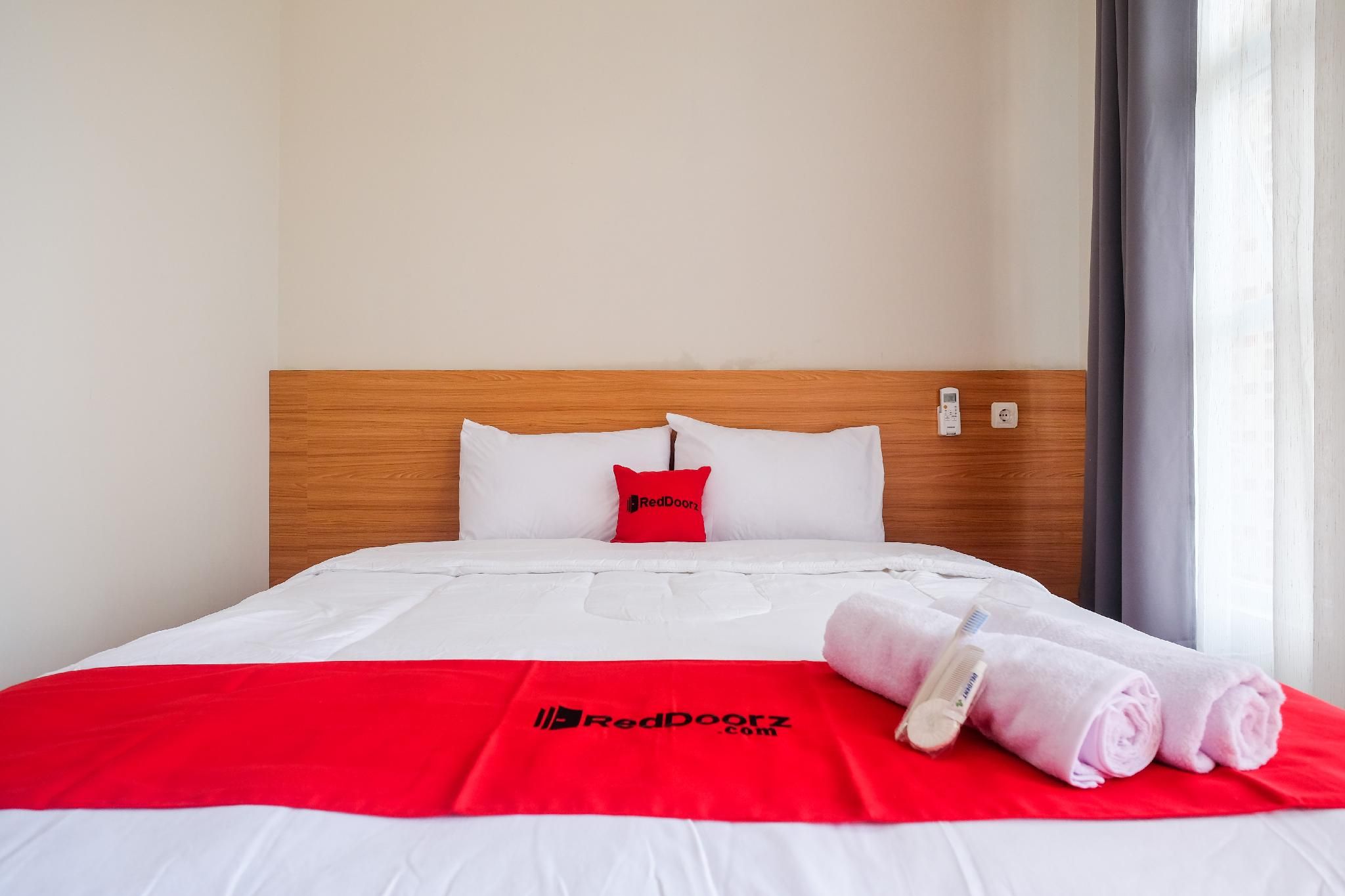 RedDoorz Room