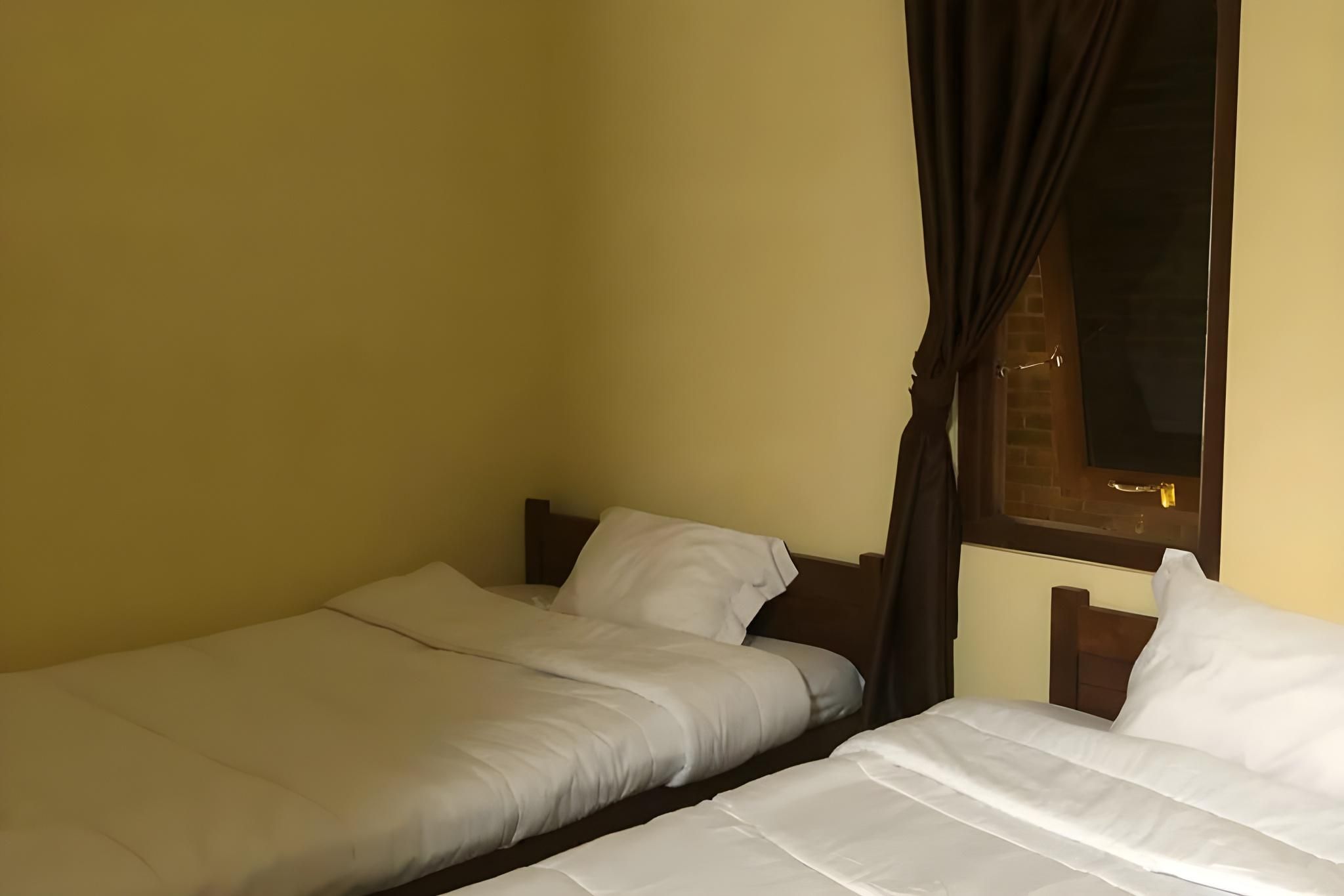 Twin Room - Non-Smoking