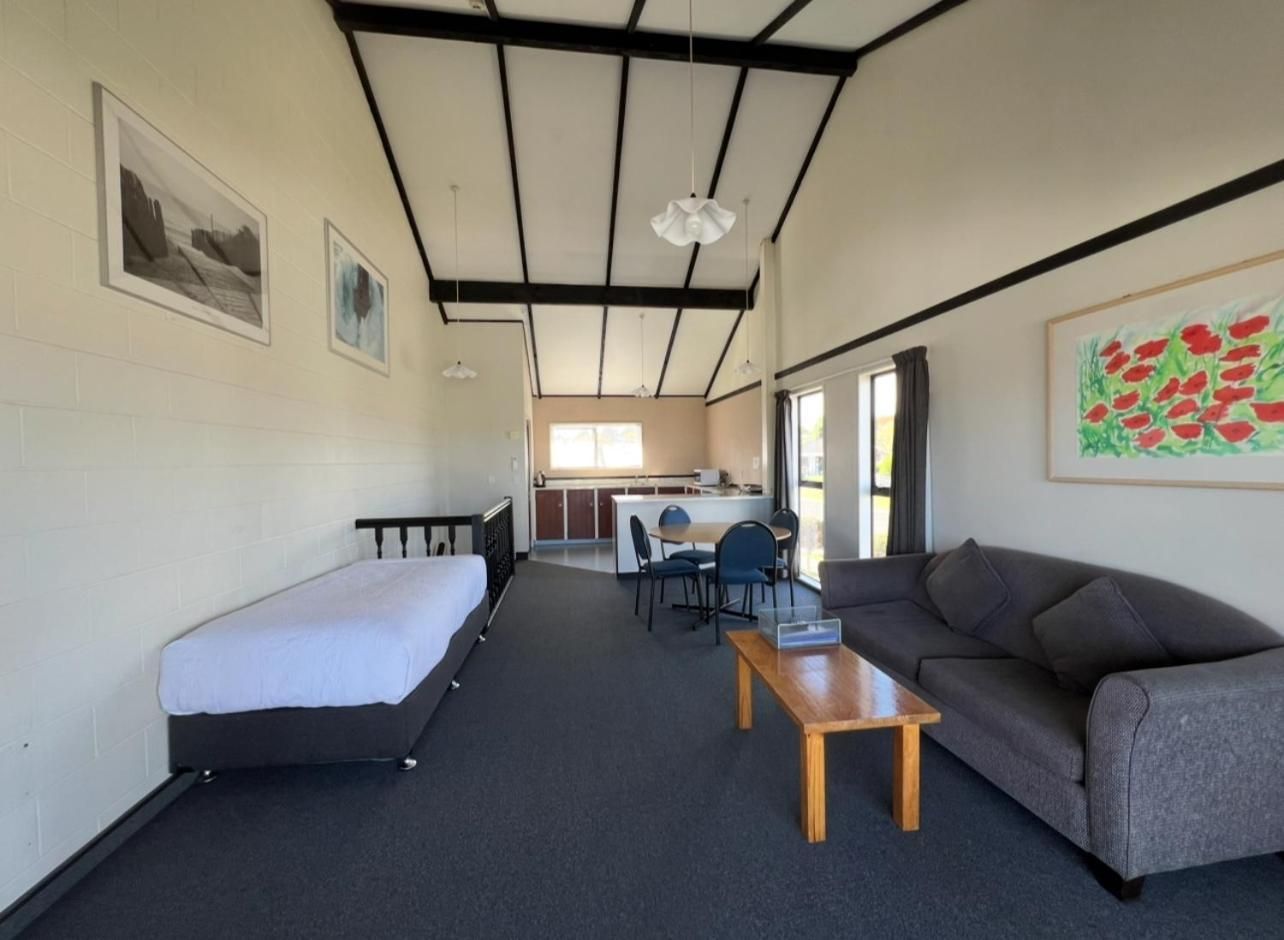 Two-Bedroom Apartment with Mountain View